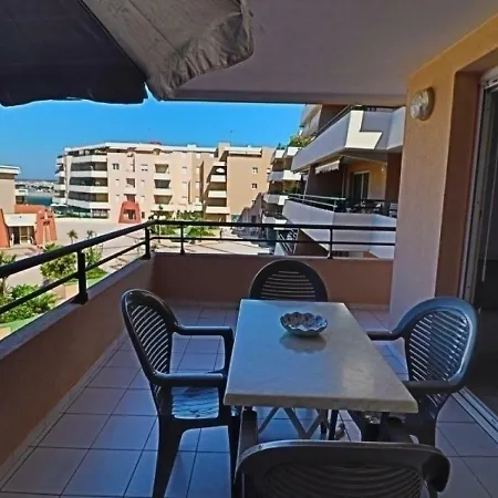- 4 Pers, 26 M2, 2/1 Appartement