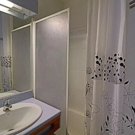 - 4 Pers, 26 M2, 2/1 Sète